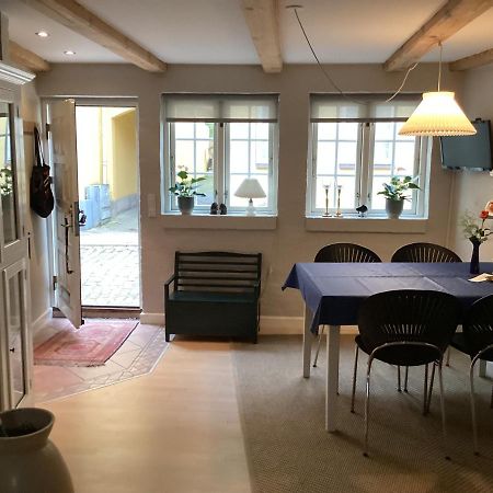 Dejligt Lille Byhus Фоборг Экстерьер фото